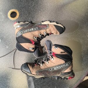 Women’s LaSportiva Hiking Boots